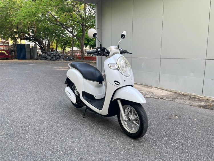 Honda รุ่น Scoopy i 110cc ปี 2018 สตาร์ทมือ  รูปที่ 2