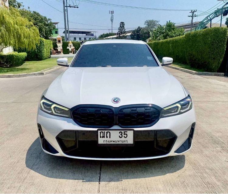BMW Series 3 2023 320d Sedan ดีเซล ไม่ติดแก๊ส เกียร์อัตโนมัติ ขาว รูปที่ 2