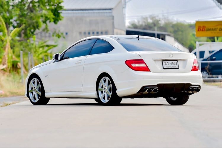 Mercedes-Benz C-Class 2011 C180 Sedan เบนซิน ไม่ติดแก๊ส เกียร์อัตโนมัติ ขาว รูปที่ 3