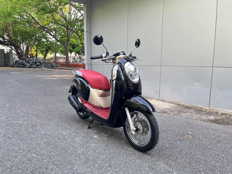 Honda รุ่น Scoopy i 110cc ปี 2016 สตาร์ทมือ  รูปที่ 2