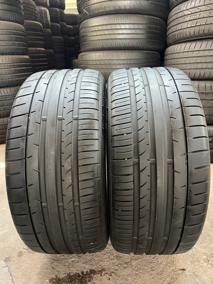 ยาง Dunlop 255 40 19 คู่ 1800 บาท ไม่ปะ