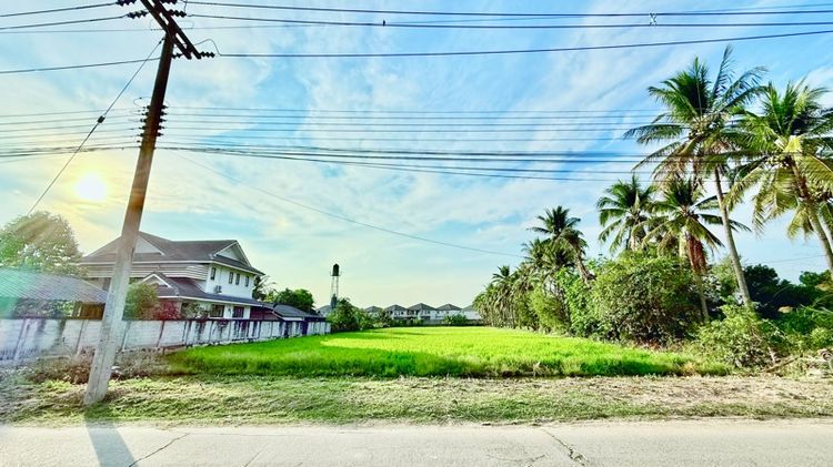 ที่ดินแปลงสวย ใกล้ ม.แม่โจ้ อ.สันทราย จ.เชียงใหม่