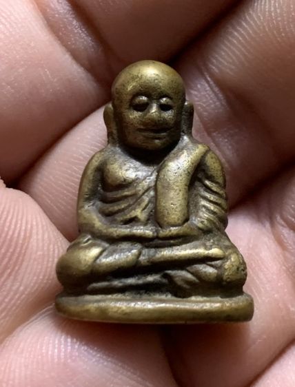 รูปหล่อหลวงพ่อเงิน