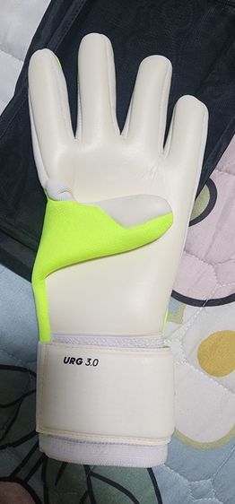 ถุงมือผู้รักษาประตู  รูปที่ 6