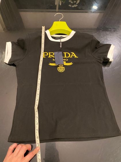 ปราด้า เสื้อยืดแขนสั้น สภาพใหม่เอี่ยม รูปที่ 13