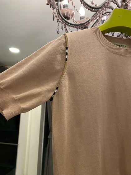 เบอร์เบอรึ่(ติดจองค่ะ) เสื้อแขนสั้น สภาพใหม่เอี่ยม รูปที่ 2