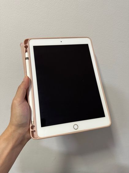 iPad Pro 9.7” 128GB Wi-Fi สีทอง