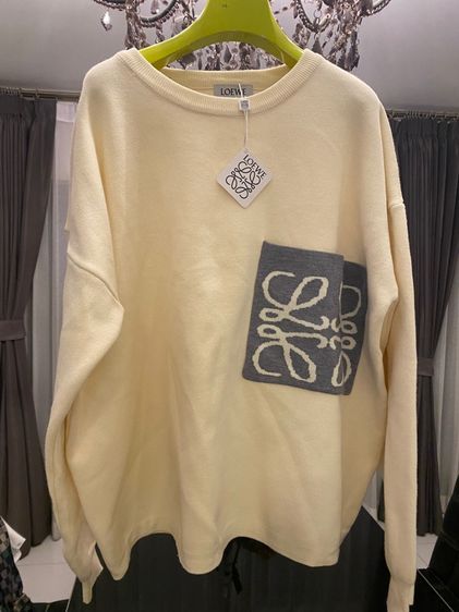 โลเอเว่(ติดจองค่ะ) เสื้อแขนสยาว สภาพใหม่เอี่ยม รูปที่ 3