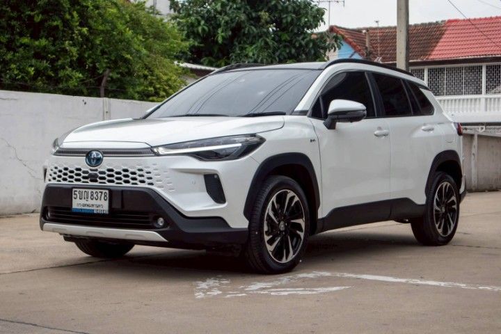 Toyota Corolla Cross 2024 1.8 HEV Premium Luxury Utility-car ไฮบริด ไม่ติดแก๊ส เกียร์อัตโนมัติ ขาว รูปที่ 2