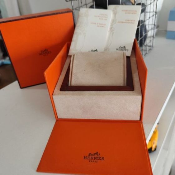 กล่องใส่นาฬิกา hermes มือสองตามสภาพเก่าเก็บขอคนรับได้ รูปที่ 3