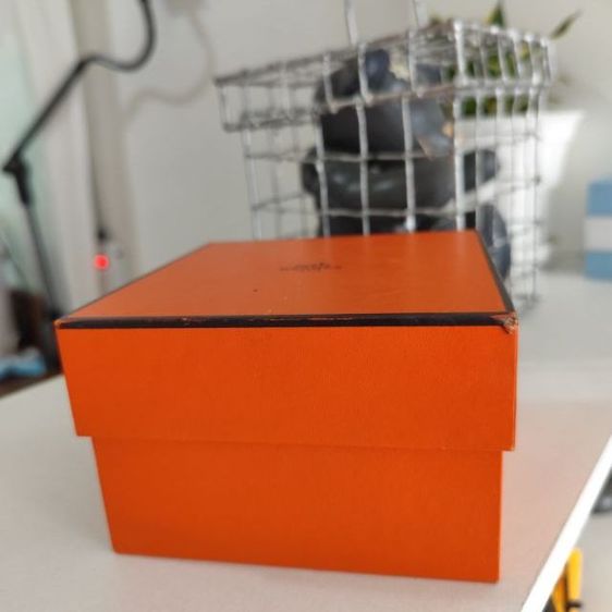 กล่องใส่นาฬิกา hermes มือสองตามสภาพเก่าเก็บขอคนรับได้ รูปที่ 7