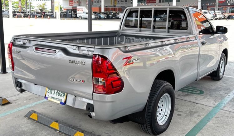 Toyota Hilux Revo 2023 2.4 Entry Pickup ดีเซล ไม่ติดแก๊ส เกียร์ธรรมดา บรอนซ์เงิน รูปที่ 3
