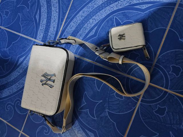 กระเป๋าสะพายข้างจากแบรนด์ MLB รูปที่ 3