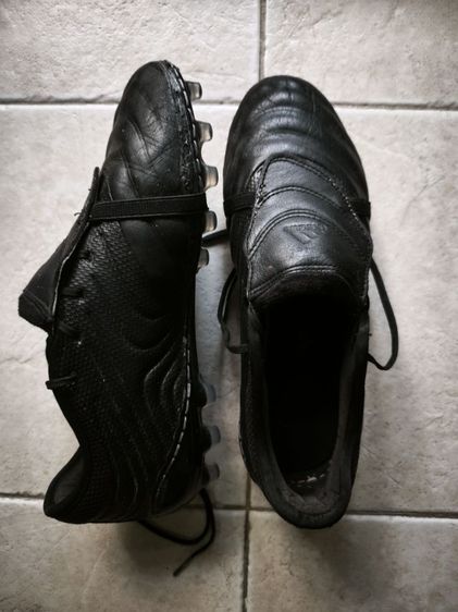 รองเท้าสตั้ด adidas copa รูปที่ 3