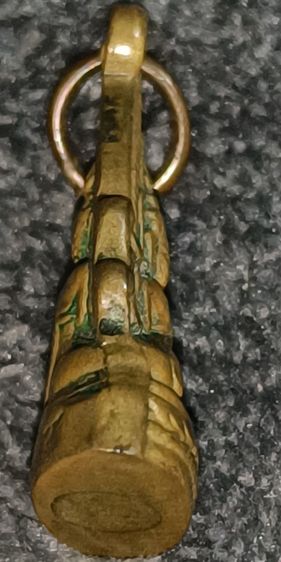 พระผงสุพรรณ พิมหน้าแก่นิยม พร้อมเลี้ยมเงินเก่า รูปที่ 11