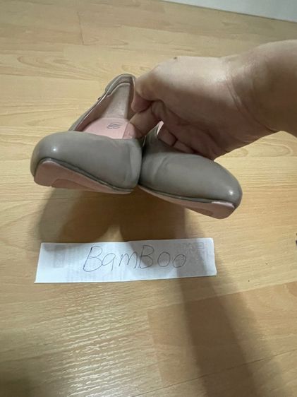 O n B ส้นสูง รูปที่ 3