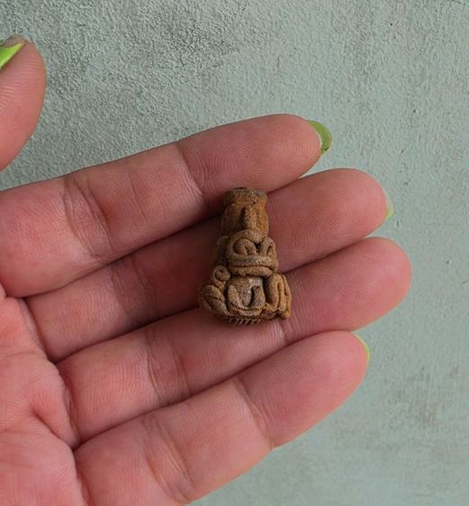 ปิดตาแร่บางไผ่ 2องค์ๆ ละพิมพ์ รูปที่ 4