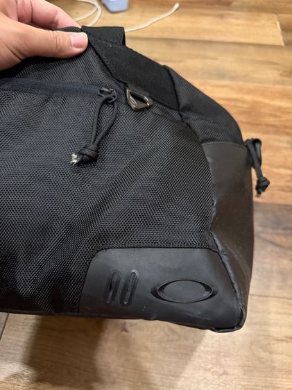 กระเป๋า oakley แท้ รูปที่ 3