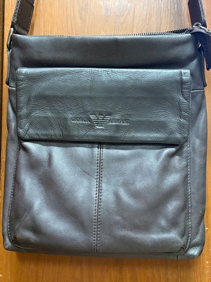 ขายกระเป๋าสะพาย ARMANI ของแท้  รูปที่ 2