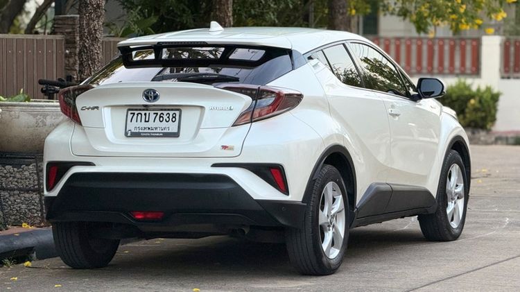 Toyota C-HR 2018 1.8 Hybrid Mid Sedan ไฮบริด ไม่ติดแก๊ส เกียร์อัตโนมัติ ขาว รูปที่ 2