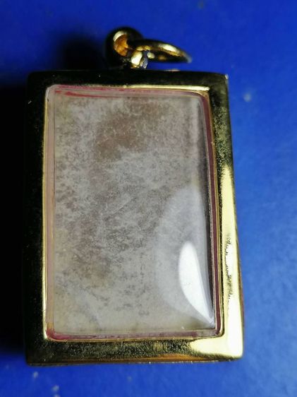 สมเด็จแหวกม่านเนื้อผงน้ำมันหลวงพ่อกวยพร้อมกรอบ