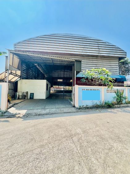 ที่ดิน พร้อมโกดังสูง149วา ซอยพระราม2ซอย18 หลังรพ.บางปะกอก9