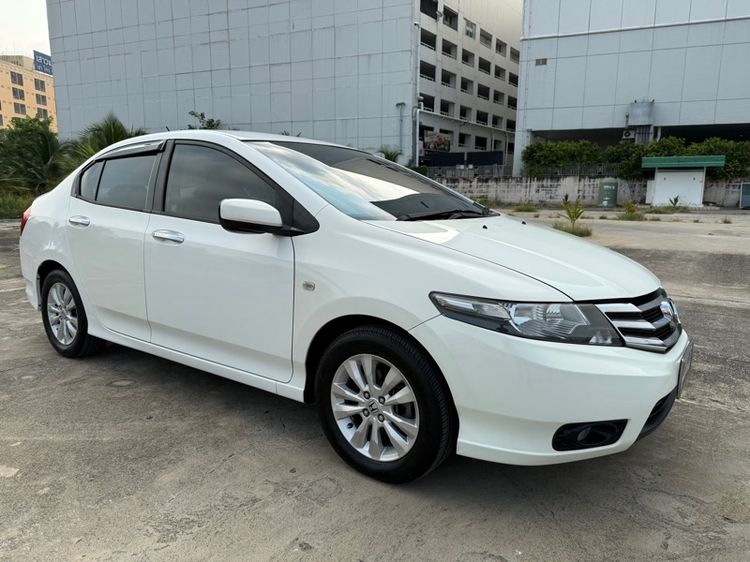 รถ Honda City 1.5 V CNG สี ขาว