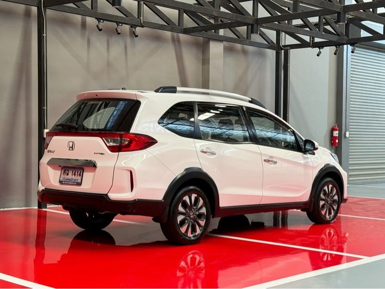 Honda BR-V 2021 1.5 V Utility-car เบนซิน ไม่ติดแก๊ส เกียร์อัตโนมัติ ขาว รูปที่ 3