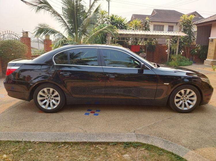 BMW Series 5 2007 523i เบนซิน ไม่ติดแก๊ส เกียร์อัตโนมัติ ดำ รูปที่ 2