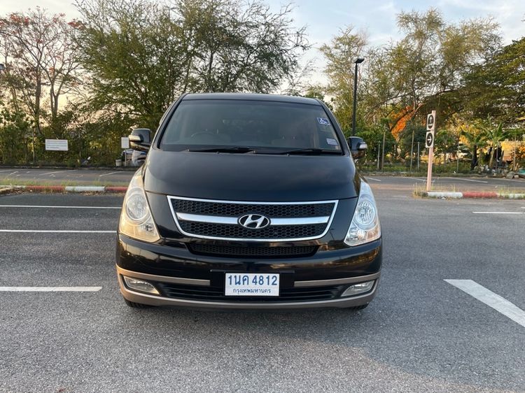 ปี 2011 Hyundai H-1 2.5 Executive พร้อม ชุดเก้าอี้ Welcab 