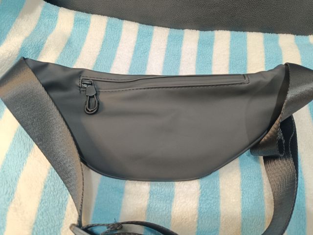 กระเป๋าคาด อก GQ ใหม่ รูปที่ 4