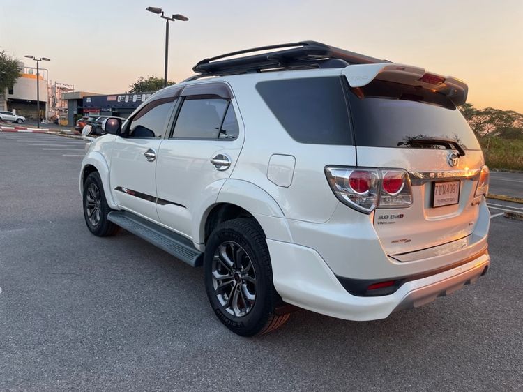 Toyota Fortuner 2012 Utility-car ดีเซล ไม่ติดแก๊ส เกียร์อัตโนมัติ ขาว รูปที่ 4