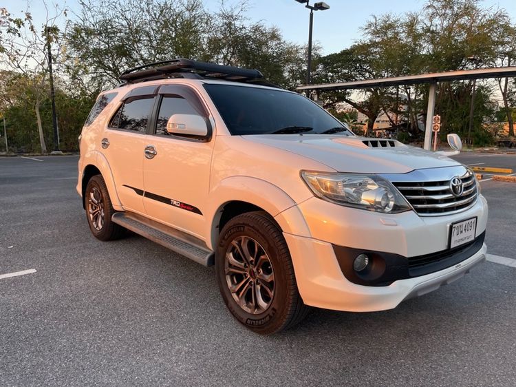 Toyota Fortuner 2012 Utility-car ดีเซล ไม่ติดแก๊ส เกียร์อัตโนมัติ ขาว รูปที่ 3