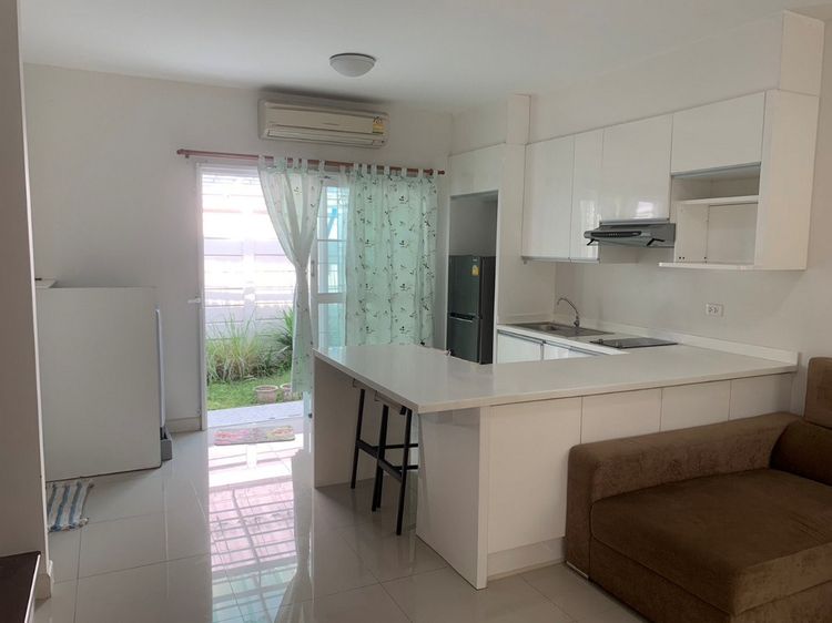 ตกแต่งครบ หมู่บ้านฮาบิทาวน์ วัชรพล ให้เช่าทาวน์โฮม 2 ชั้น 25 ตารางวา 3 ห้องนอน 2 ห้องน้ำ ถนนเมนติดสวน ใกล้ทางด่วนรามอินทรา-อาจณรงค์ รูปที่ 4