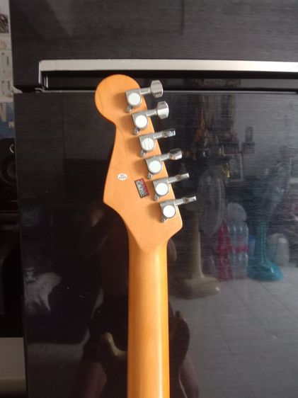 กีต้าร์ไฟฟ้า McLorence STR -200 ( คอดาว ) สี Classic Creme รูปที่ 4