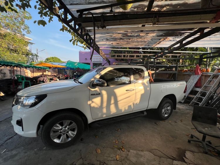 Toyota Hilux Revo 2018 2.4 E Prerunner Pickup ดีเซล ไม่ติดแก๊ส เกียร์ธรรมดา ขาว รูปที่ 4