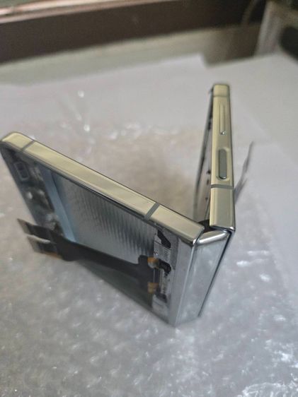 ลดราคา โล็ะขายเป็นอะหลั่ย Samsung Flip 5  256gb จอนอกดี จอในเสีย ขายพร้อมอุุปกรณ์ รูปที่ 3