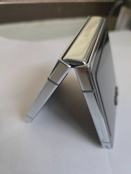 ลดราคา โล็ะขายเป็นอะหลั่ย Samsung Flip 5  256gb จอนอกดี จอในเสีย ขายพร้อมอุุปกรณ์ รูปที่ 16