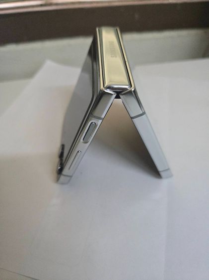 ลดราคา โล็ะขายเป็นอะหลั่ย Samsung Flip 5  256gb จอนอกดี จอในเสีย ขายพร้อมอุุปกรณ์ รูปที่ 15