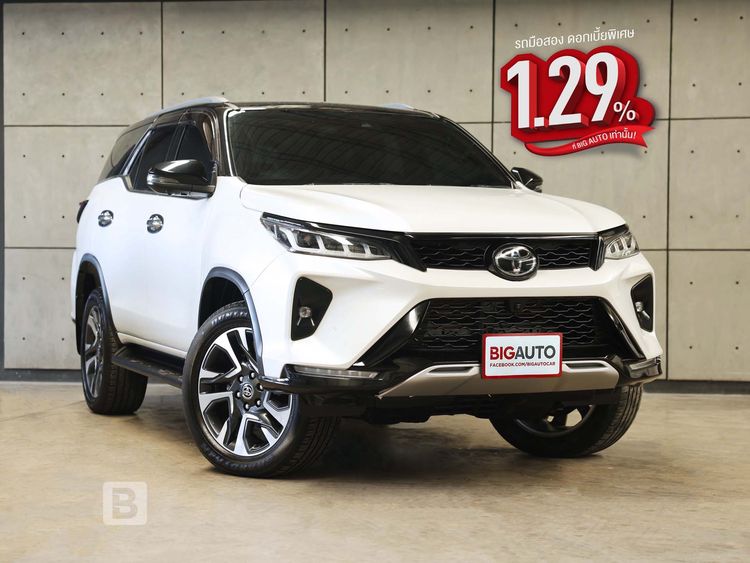 Toyota Fortuner 2024 2.4 Legender Black Top Utility-car ดีเซล ไม่ติดแก๊ส เกียร์อัตโนมัติ ขาว