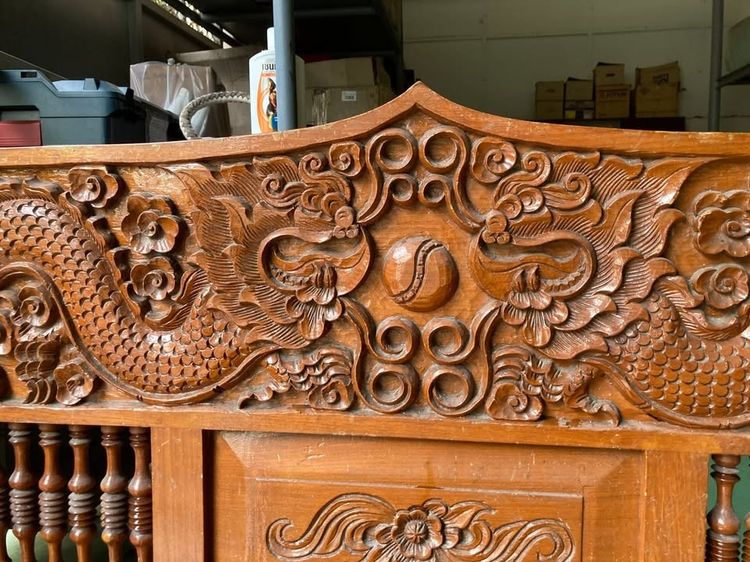 ตั่งไม้สักทอง แกะสลักมังกรคู่