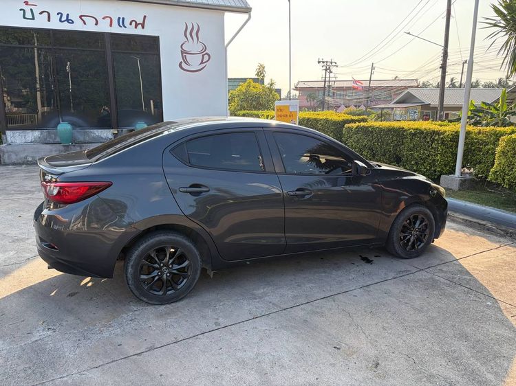 Mazda Mazda 2 2017 1.3 Sedan เบนซิน เกียร์อัตโนมัติ เทา รูปที่ 2