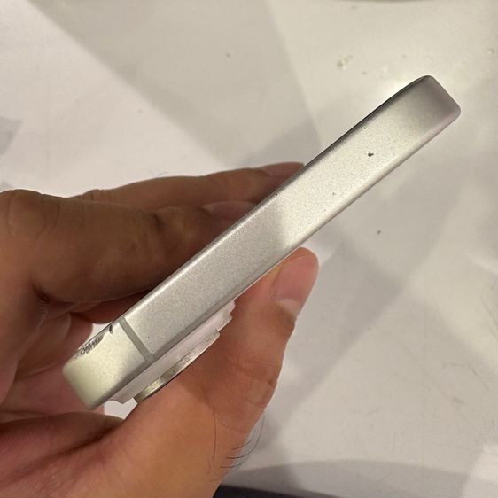 iphone16 128gb เครื่องศูนย์ไทย สีขาว สุขภาพแบต 89เปอร์เซ็นต์ รูปที่ 4