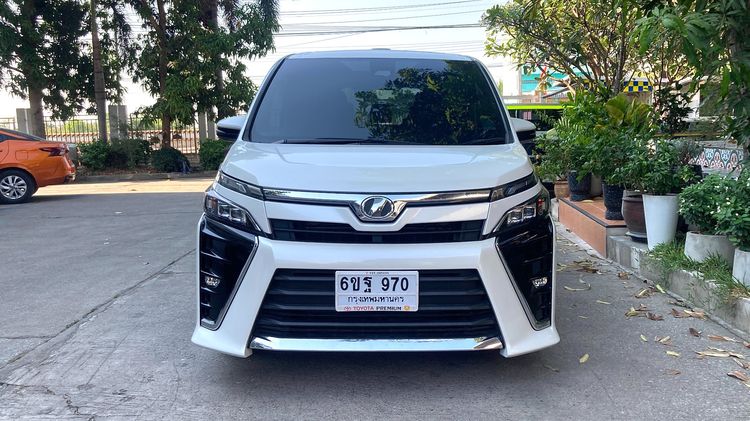 Toyota Voxy 2020 2.0 ZS Utility-car เบนซิน ไม่ติดแก๊ส เกียร์อัตโนมัติ ขาว รูปที่ 2