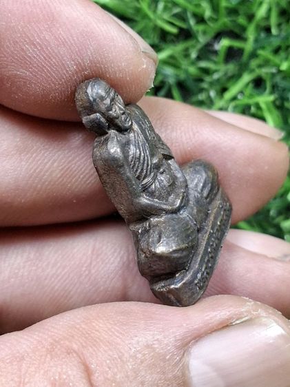 รุ่น1เขาอ้อ องค์พระสวยกริ๊บๆ พร้อมกล่องเดิมจากวัด รูปที่ 4