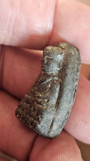 หลวงปู่ทวดพิมพ์พระรอดเล็กปี2497 รูปที่ 13