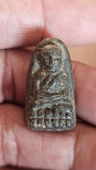 หลวงปู่ทวดพิมพ์พระรอดเล็กปี2497