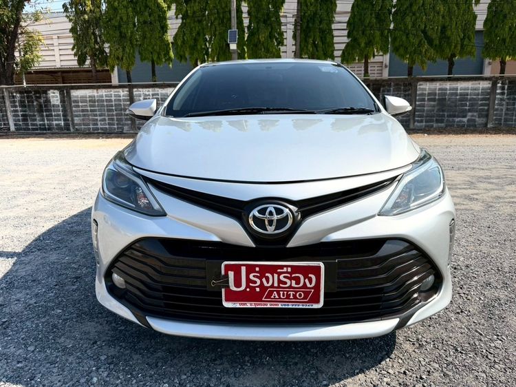 Toyota Vios 2021 1.5 Mid Sedan เบนซิน ไม่ติดแก๊ส เกียร์อัตโนมัติ เทา รูปที่ 2