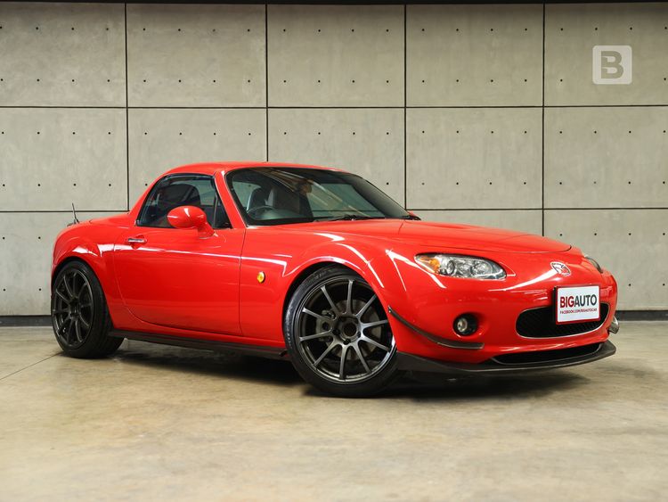 รถ Mazda MX-5 2.0 สี แดง