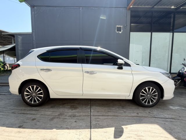 Honda City 2023 1.0 SV เบนซิน เกียร์อัตโนมัติ ขาว รูปที่ 3